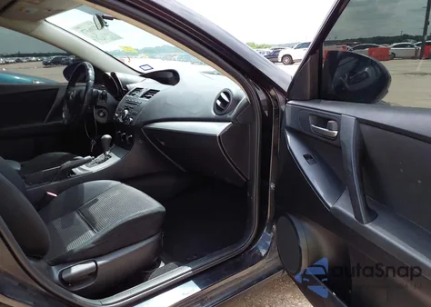 2013 Mazda Mazda3 I Sv z USA, uszkodzony, nr VIN JM1BL1TF4D1846007